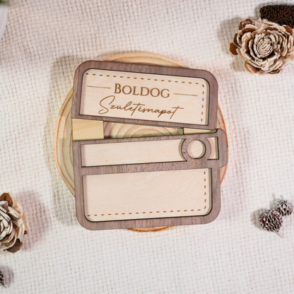 Zsempiri "Zsebre Való" – Prémium Fa Pénz- és Ajándékkártya Átadó