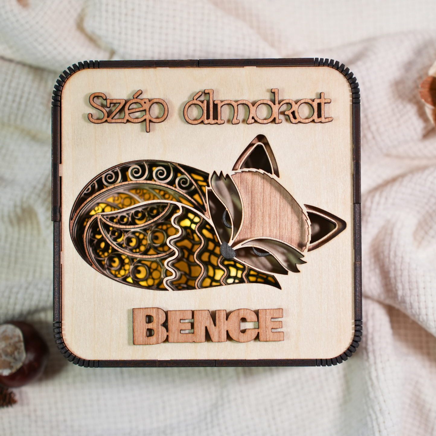 Prémium Névre Szóló Rókás Fa Éjszakai Fény - Cseresznyefa Betéttel