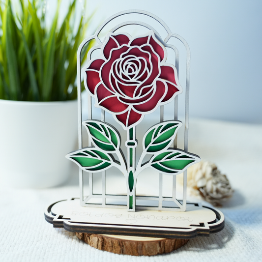 "Örök Rózsa" – Kézzel Festett Fa Asztali Dísz Nőnapra